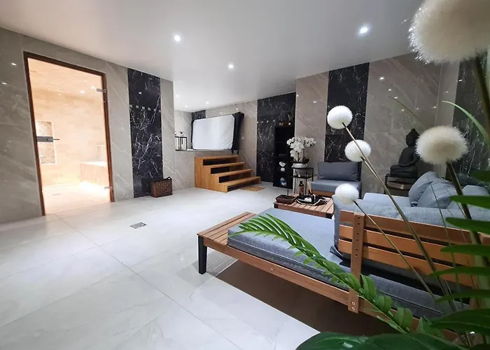 La Louve, 1650- 15 Personnes Jacuzzi Et Hammam Pistes 70 M,commerces 50m * كورشوفيل